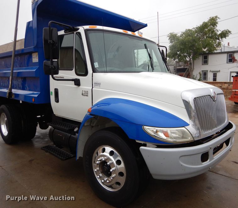 image for item DI8344 2006 International 4300  dump truck
