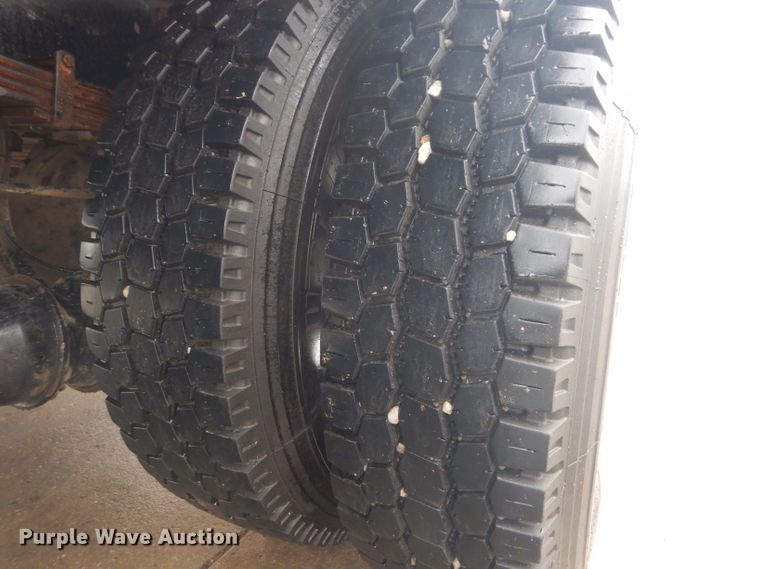 image for item DI8344 2006 International 4300  dump truck