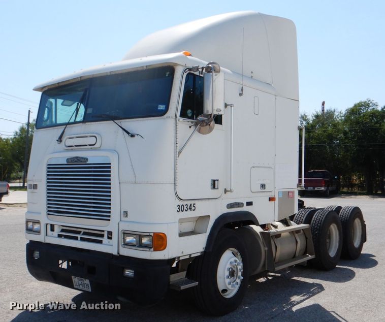 image for item DJ0751 1994 Freightliner FLB High  semi truck