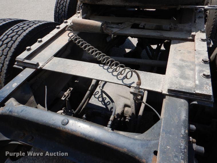 image for item DJ0751 1994 Freightliner FLB High  semi truck