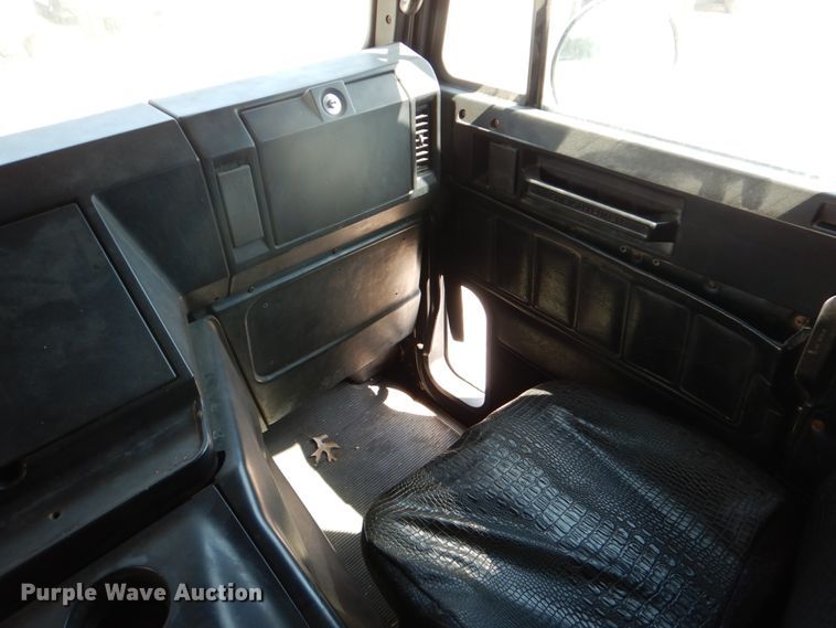 image for item DJ0751 1994 Freightliner FLB High  semi truck