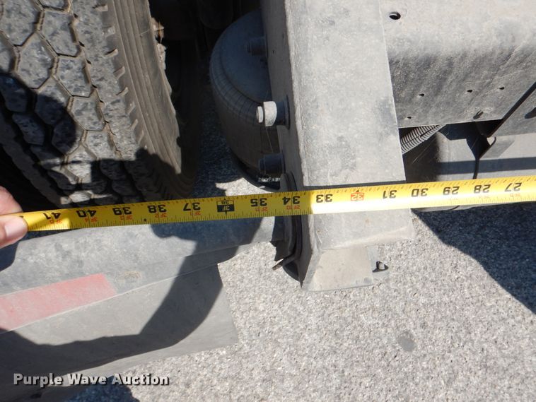 image for item DJ0751 1994 Freightliner FLB High  semi truck