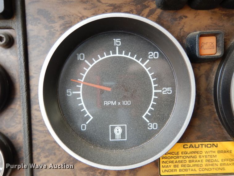 image for item DJ6516 1994 Kenworth  semi truck