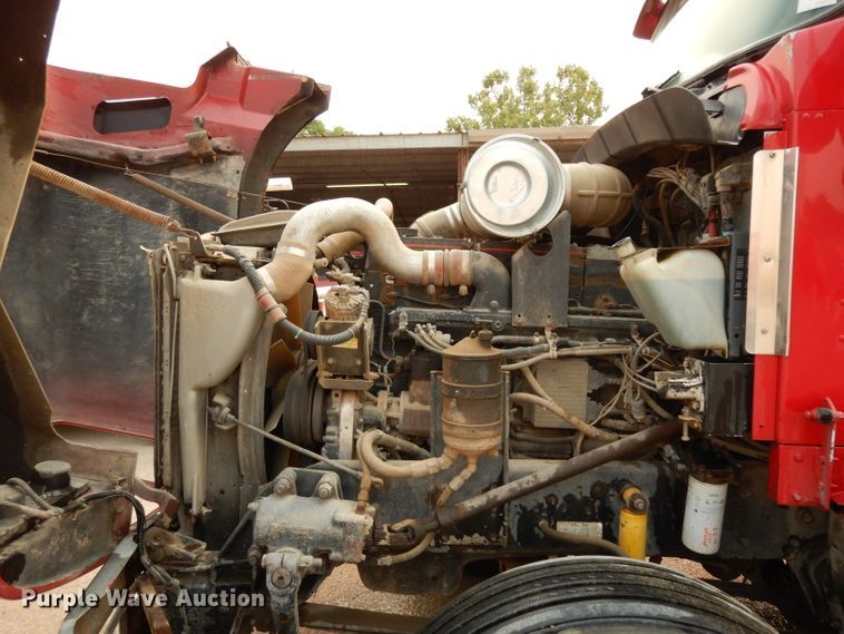 image for item DJ6516 1994 Kenworth  semi truck