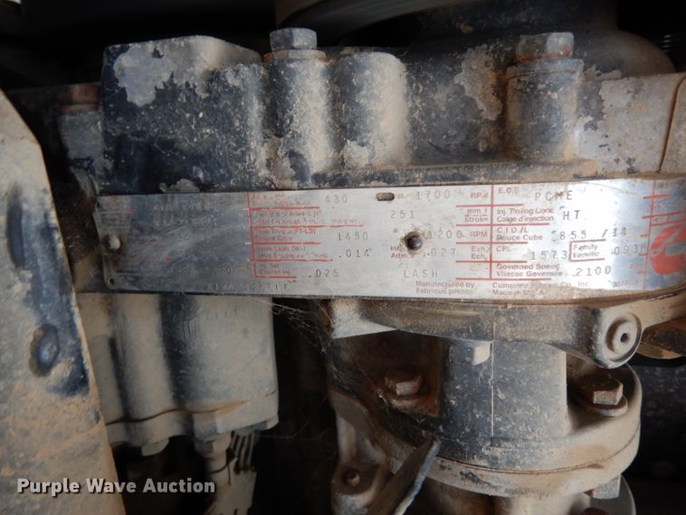 image for item DJ6516 1994 Kenworth  semi truck