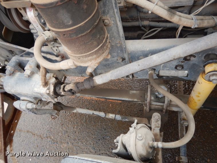 image for item DJ6516 1994 Kenworth  semi truck