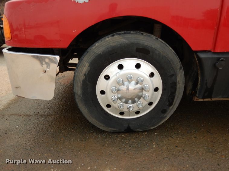 image for item DJ6516 1994 Kenworth  semi truck