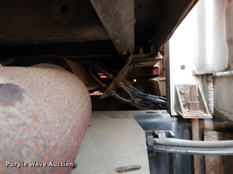 image for item DJ6516 1994 Kenworth  semi truck