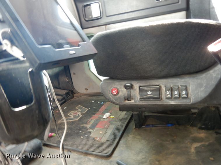 image for item DJ6534 2015 Western Star 4900A  semi truck