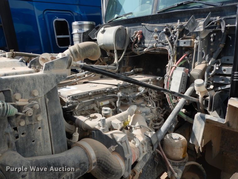 image for item DJ6534 2015 Western Star 4900A  semi truck