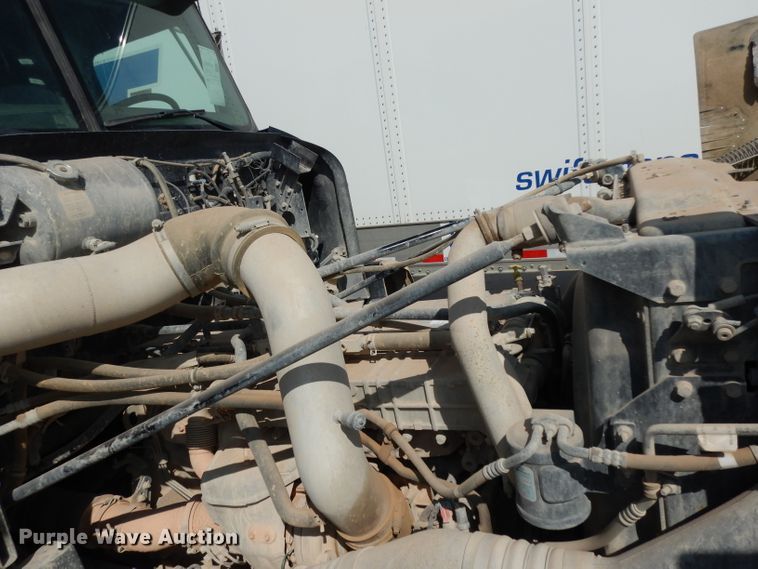 image for item DJ6534 2015 Western Star 4900A  semi truck