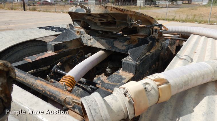 image for item DJ6534 2015 Western Star 4900A  semi truck