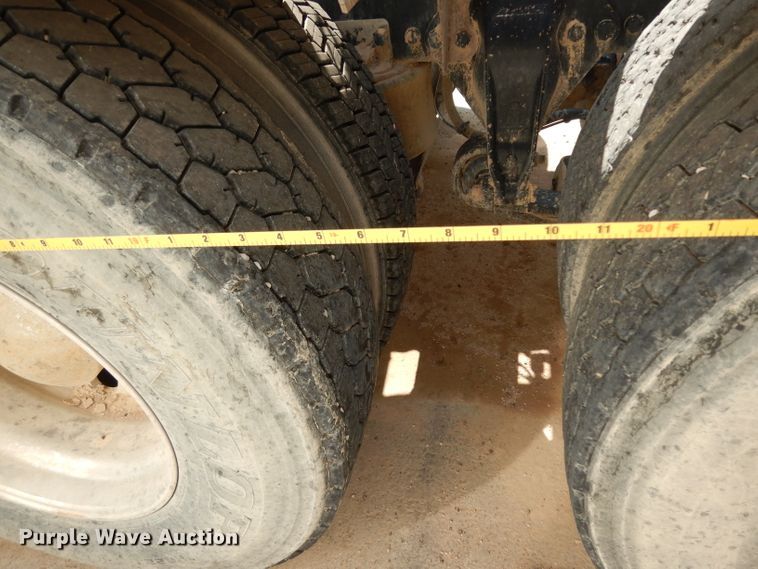 image for item DJ6534 2015 Western Star 4900A  semi truck