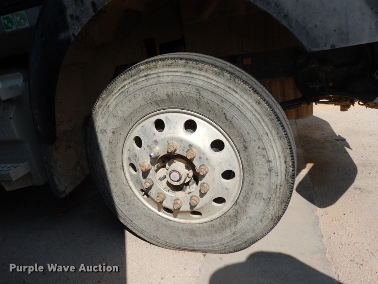 image for item DJ6534 2015 Western Star 4900A  semi truck