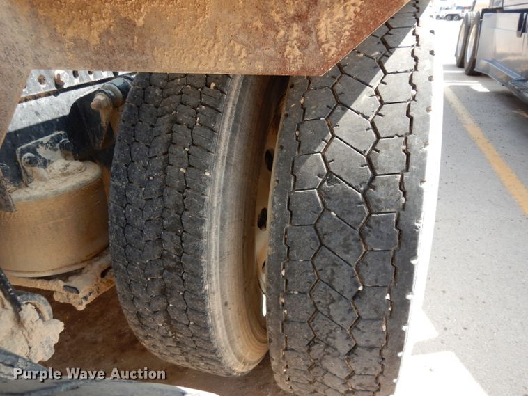 image for item DJ6534 2015 Western Star 4900A  semi truck