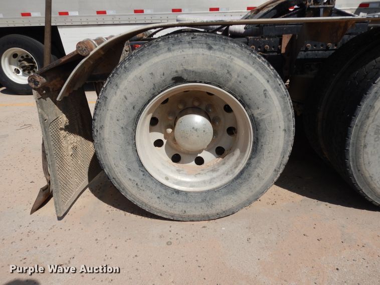 image for item DJ6534 2015 Western Star 4900A  semi truck