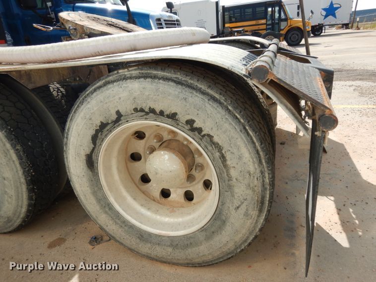 image for item DJ6534 2015 Western Star 4900A  semi truck