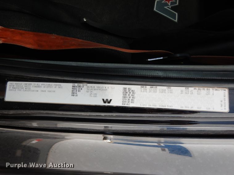 image for item DJ6534 2015 Western Star 4900A  semi truck