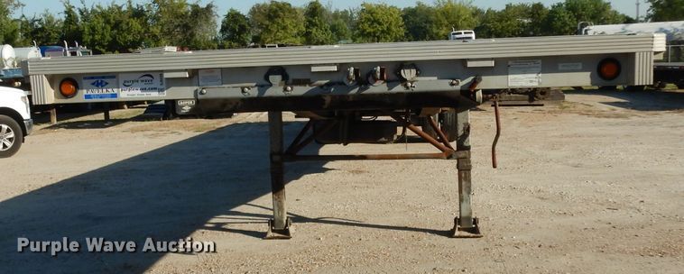image for item DJ6599 2006 Reinke flatbed trailer