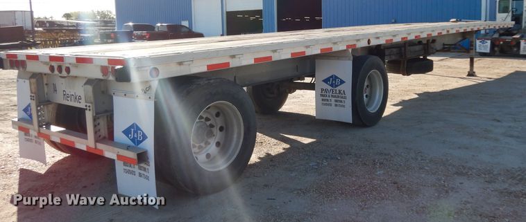 image for item DJ6599 2006 Reinke flatbed trailer