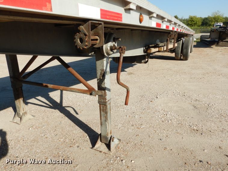 image for item DJ6599 2006 Reinke flatbed trailer