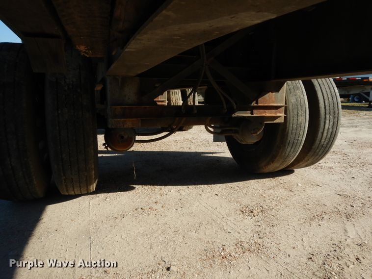 image for item DJ6599 2006 Reinke flatbed trailer