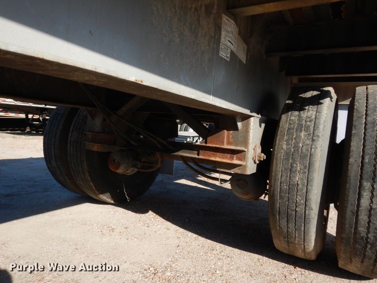 image for item DJ6599 2006 Reinke flatbed trailer