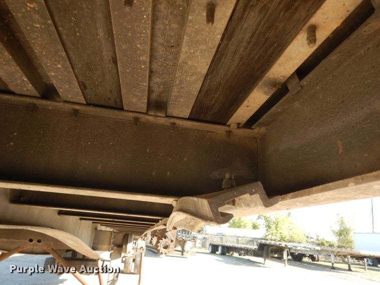 image for item DJ6599 2006 Reinke flatbed trailer