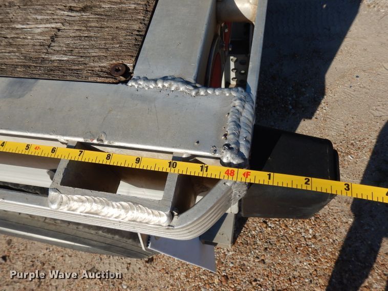 image for item DJ6599 2006 Reinke flatbed trailer