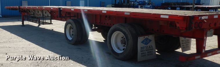image for item DJ6600 2004 Transcraft flatbed trailer