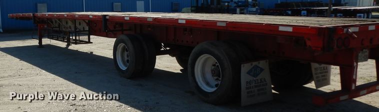 image for item DJ6600 2004 Transcraft flatbed trailer
