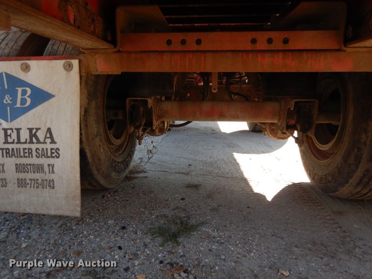 image for item DJ6600 2004 Transcraft flatbed trailer