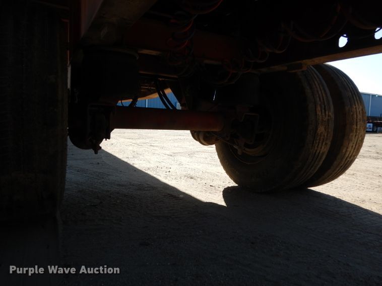 image for item DJ6600 2004 Transcraft flatbed trailer