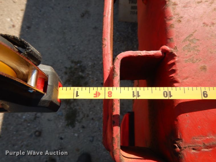 image for item DJ6600 2004 Transcraft flatbed trailer