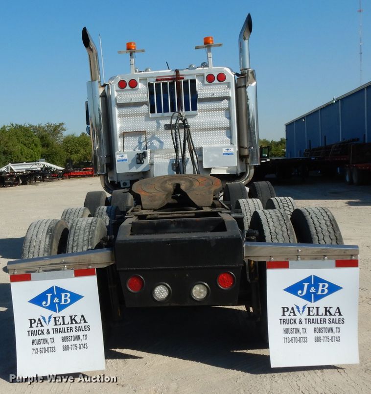 image for item DJ6601 1998 Western Star 4900  semi truck