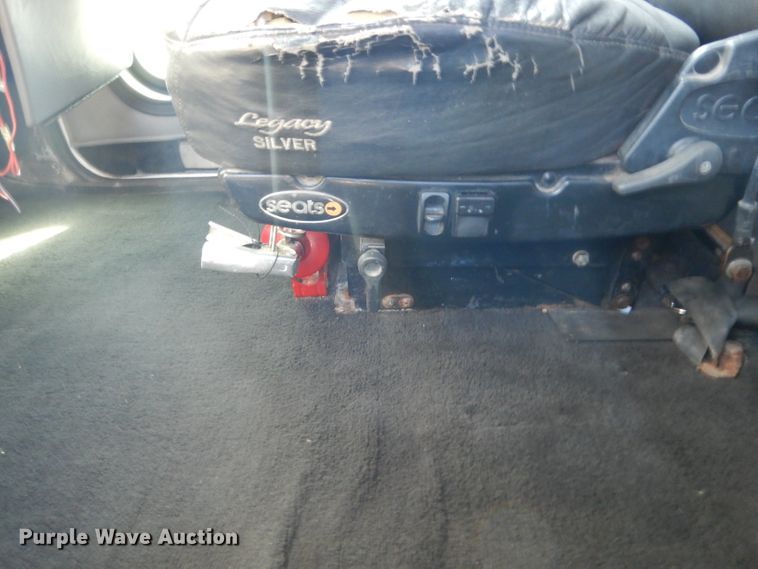 image for item DJ6601 1998 Western Star 4900  semi truck