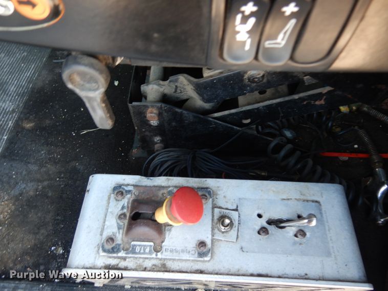 image for item DJ6601 1998 Western Star 4900  semi truck