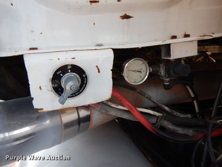 image for item DJ6601 1998 Western Star 4900  semi truck