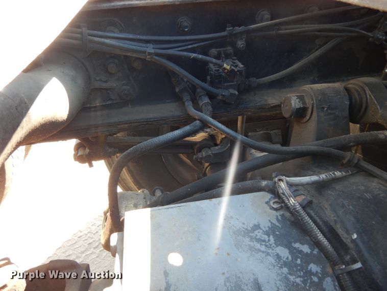 image for item DJ6601 1998 Western Star 4900  semi truck