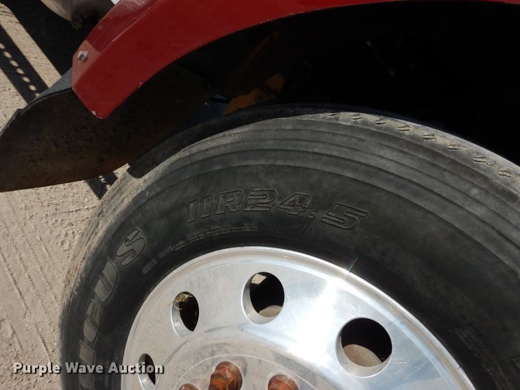 image for item DJ6601 1998 Western Star 4900  semi truck