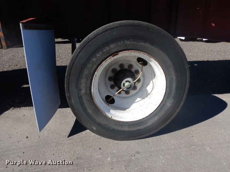 image for item DJ6602 2007 Lufkin flatbed trailer