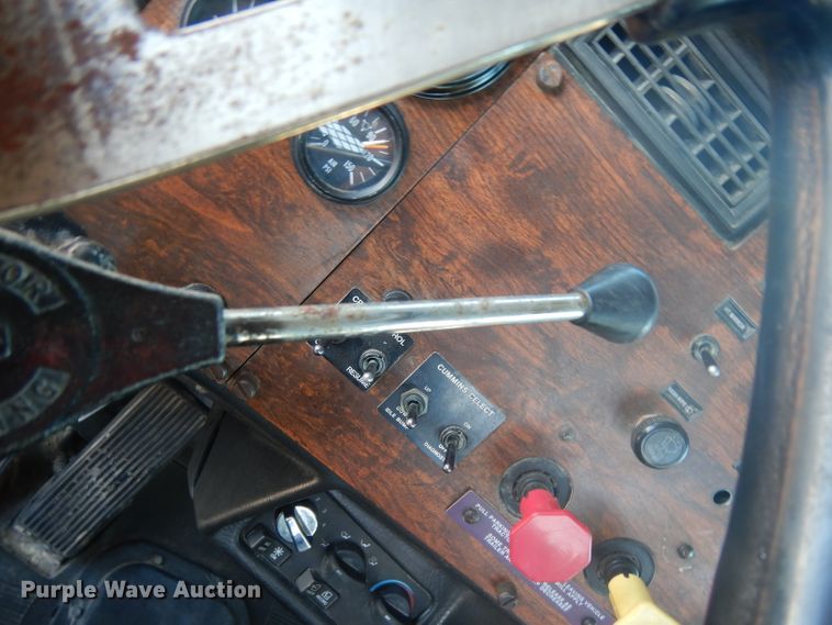 image for item DJ6603 1998 Peterbilt 379  semi truck