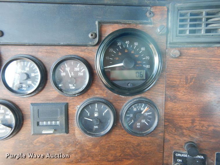 image for item DJ6603 1998 Peterbilt 379  semi truck