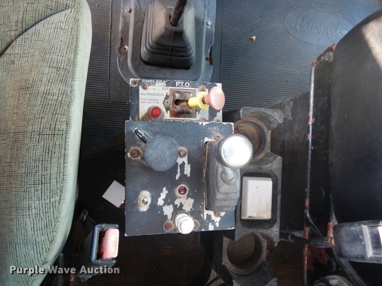 image for item DJ6603 1998 Peterbilt 379  semi truck