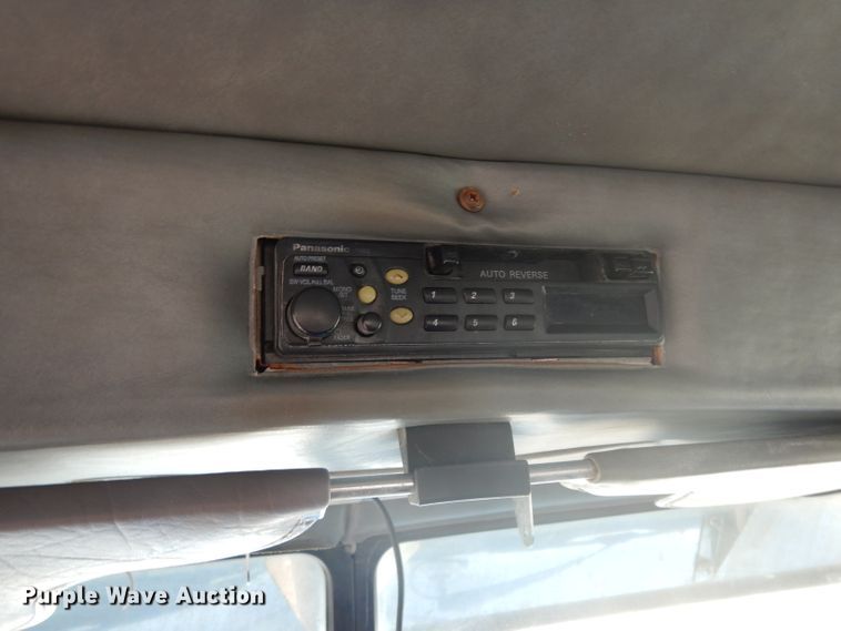 image for item DJ6603 1998 Peterbilt 379  semi truck