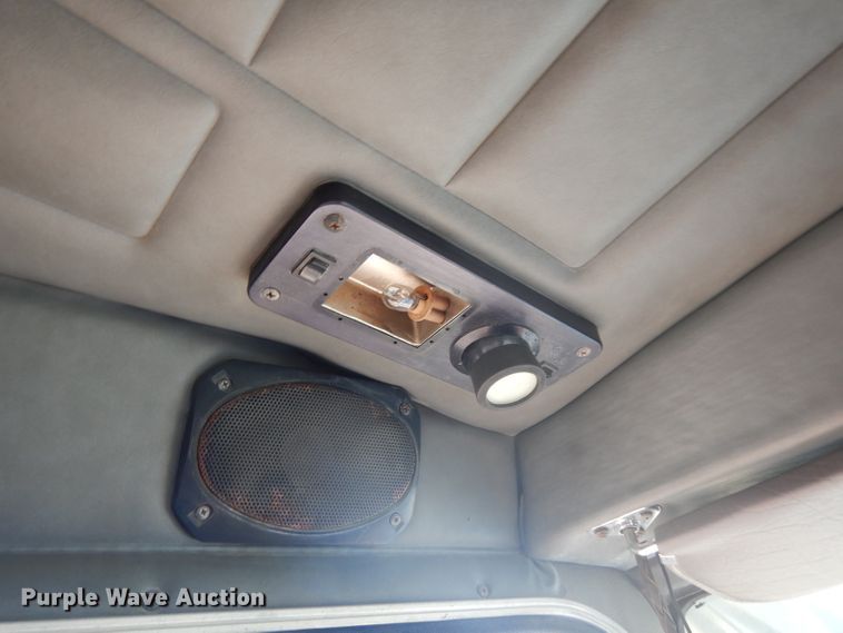 image for item DJ6603 1998 Peterbilt 379  semi truck