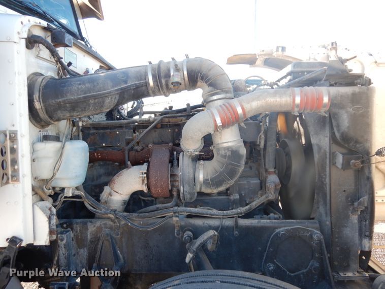 image for item DJ6603 1998 Peterbilt 379  semi truck