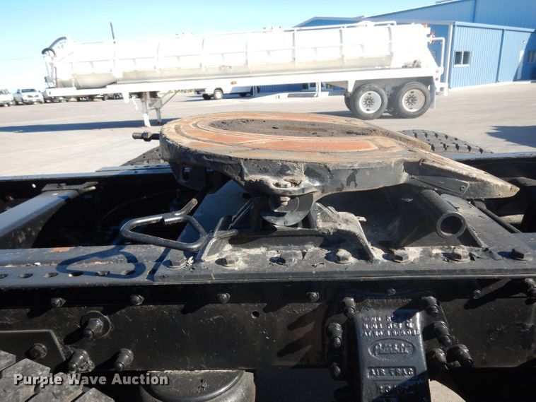 image for item DJ6603 1998 Peterbilt 379  semi truck