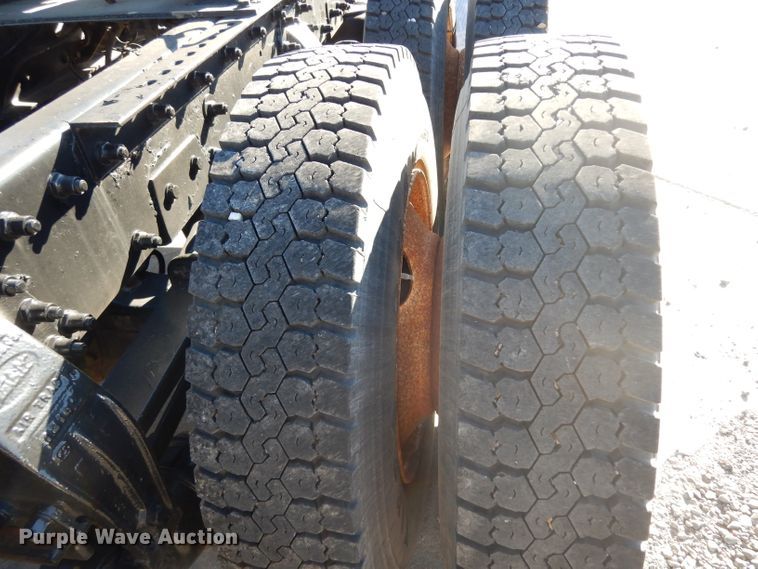 image for item DJ6603 1998 Peterbilt 379  semi truck