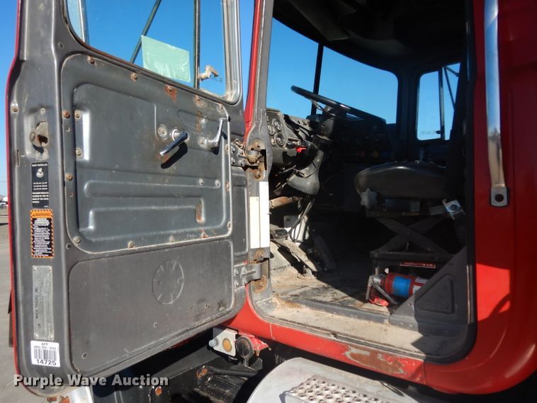 image for item DJ6605 1998 Mack RD688S  dump truck